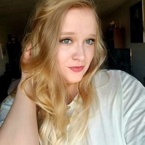 Meet your Posher, Ally